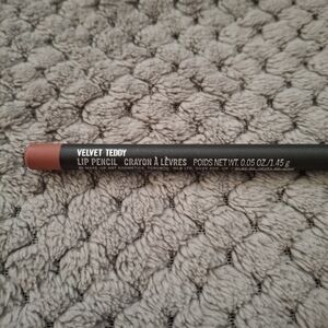 MAC Cosmetics Velvet Teddy Lip Pencil - Neutral Nude Pink